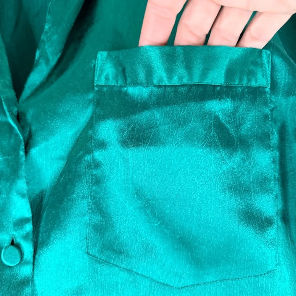 VICTORIA’S SECRET Women’s Size M Pajama Top Shirt VINTAGE Button Close Green